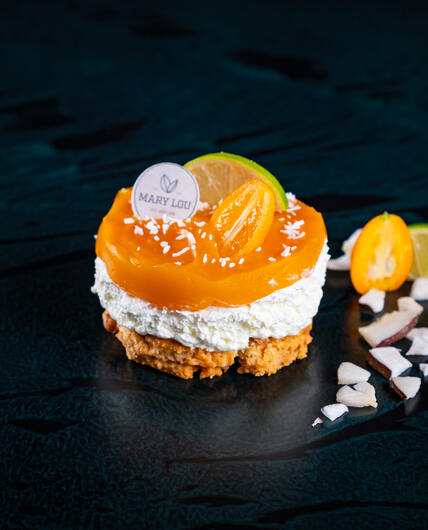 VANILLA SOUR CAKE